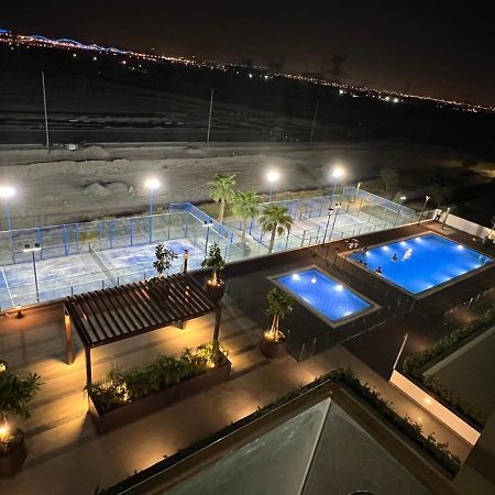 Modern Studio Center Of Dubai Eksteriør bilde