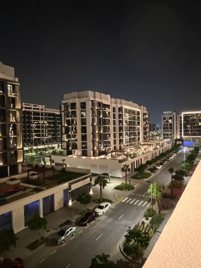 Modern Studio Center Of Dubai Eksteriør bilde