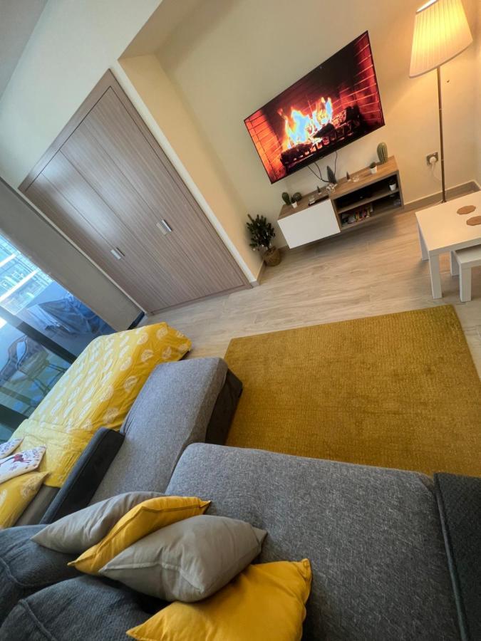 Modern Studio Center Of Dubai Eksteriør bilde