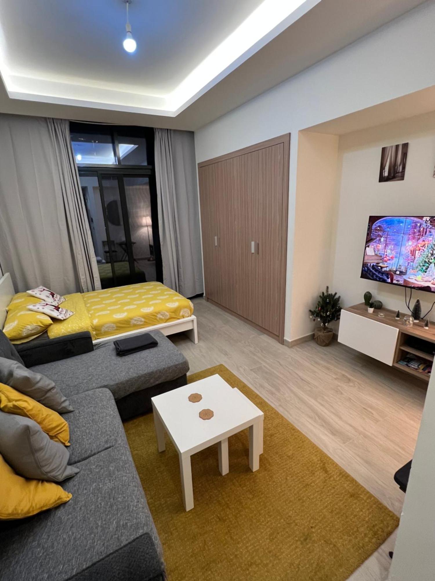 Modern Studio Center Of Dubai Eksteriør bilde